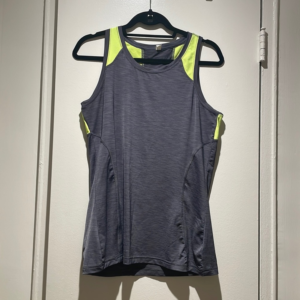 Fitness tank
